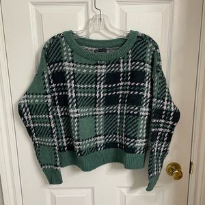ABERCROMBIE & FITCH cropped Sweater size Medium